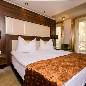 duna-garden-hotel.inbudapesthotels.com/