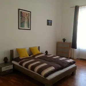 caterina-private-rooms-and-apartments.inbudapesthotels.com/