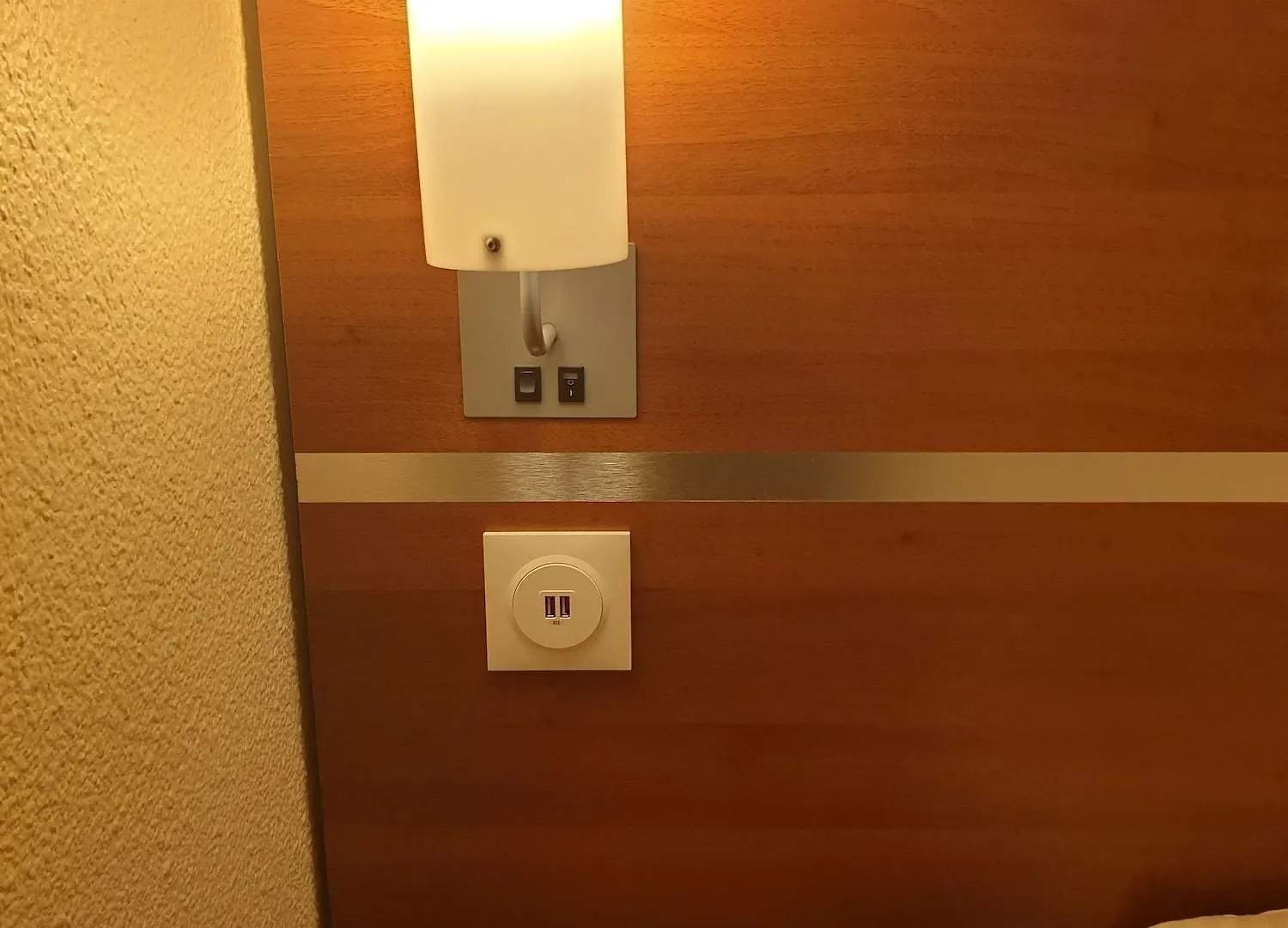 Comfort Hotel Aeroport Lyon St Exupery Colombier-Saugnieu