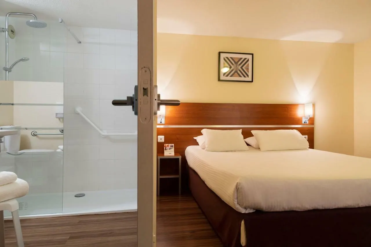 ***  Comfort Hotel Aeroport Lyon St Exupery Colombier-Saugnieu France